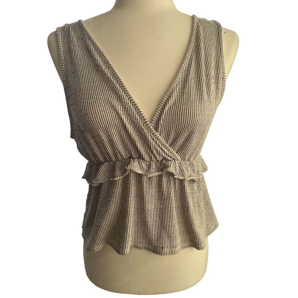 CAUTION to the Wind striped ruffle waist crop top V neck size M